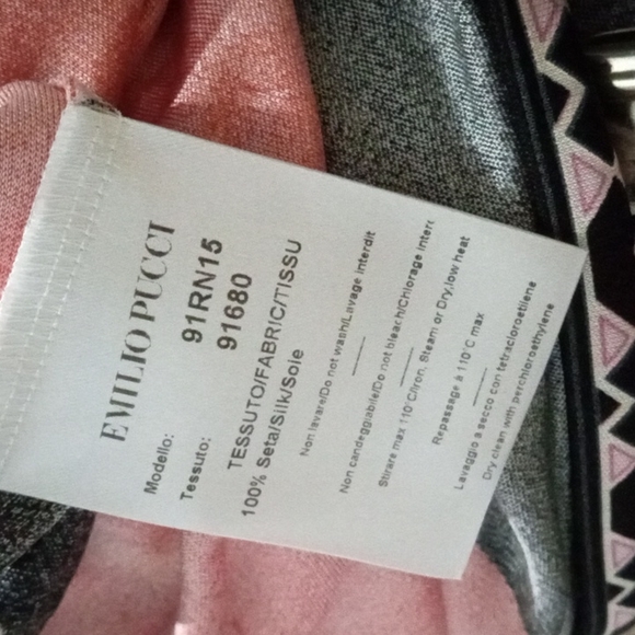 Pucci silk geometric top with belt and storage bag EUC - Picture 7 of 11